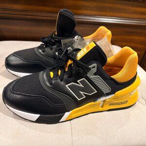 UNIQUE BRAND NEW Mens New Balance 997S TAXI Sneakers